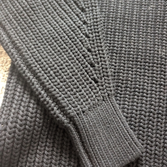 Everlane Black Chunky Knit Sweater - Picture 6 of 8